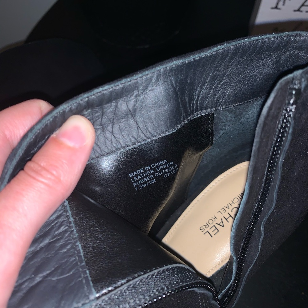 Michael Kors suede leather ankle boots - Picture 4 of 4